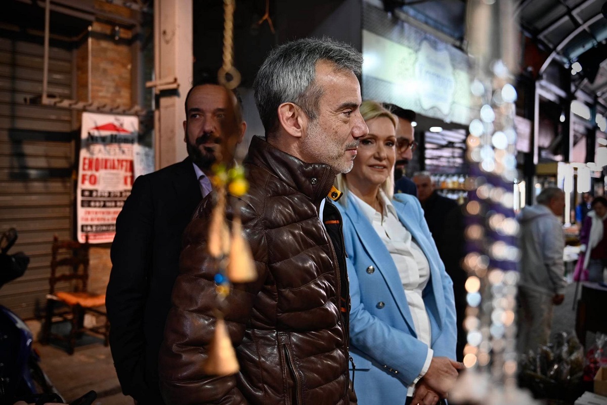 Στην πασχαλινή αγορά της Θεσσαλονίκης ο Ζέρβας –  «Είμαι εδώ για να πάρω τον παλμό της αγοράς»