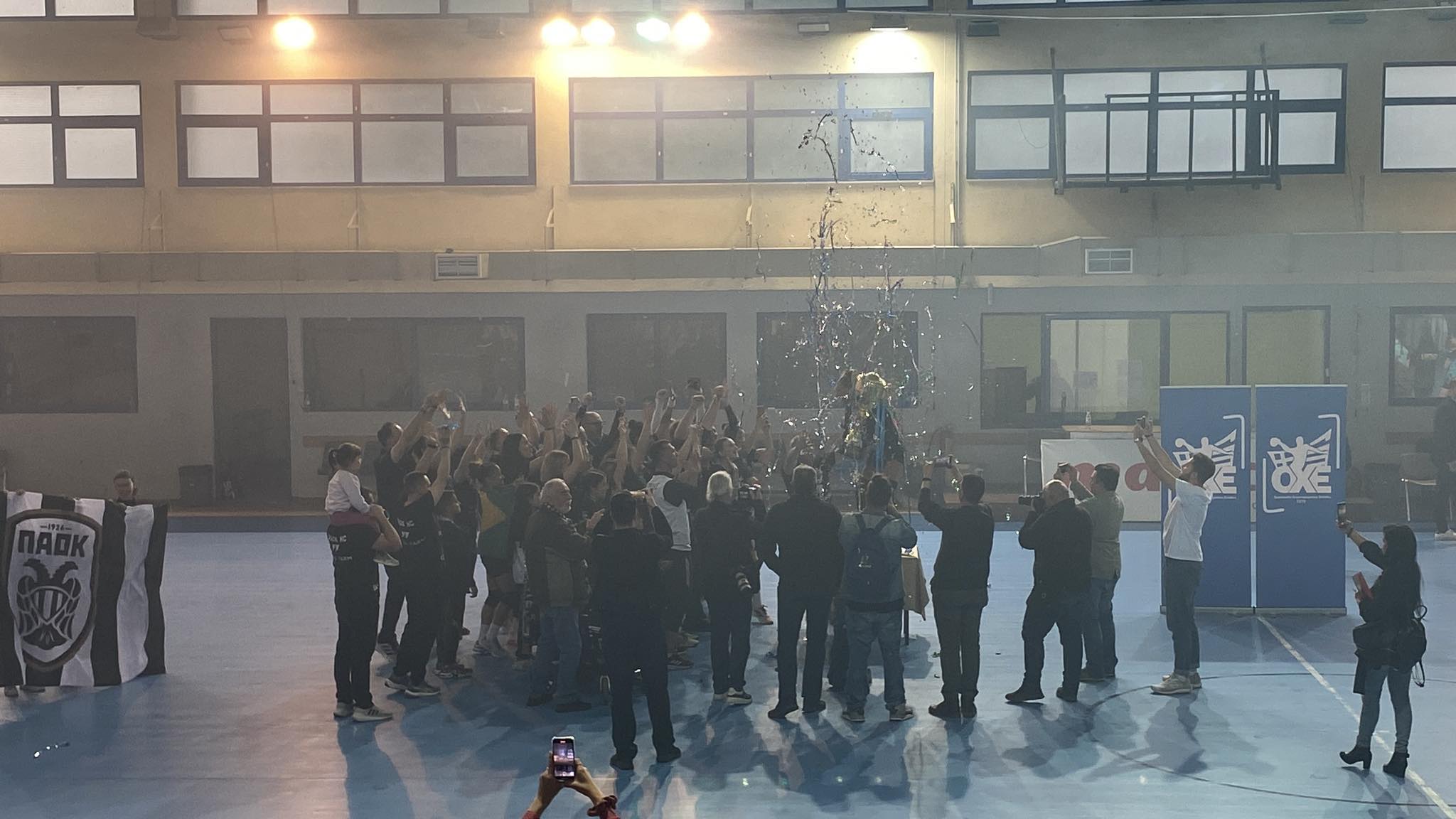 Οι πανηγυρισμοί και η απονομή για το 5ο σερί πρωτάθλημα (videos+ΦΩΤΟ)