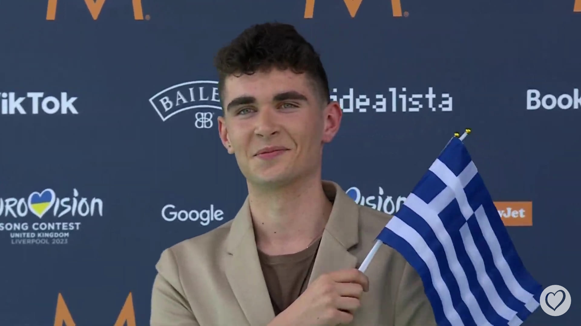 Ποιος είναι ο 16χρονος  Βίκτωρ Βερνίκος που εκπροσωπεί την Ελλάδα στη φετινή Eurovision