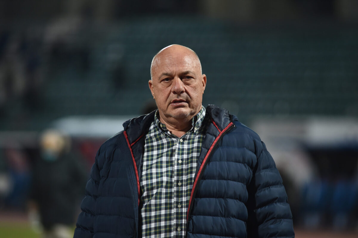 Μπέος: «Υπεύθυνη για τις προσκλήσεις η ΕΠΟ, το κινητό μου θα είναι κλειστό»