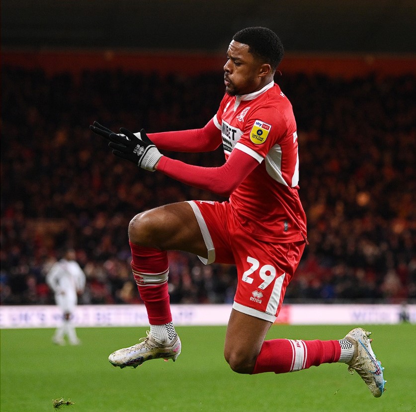 Άκπομ: Η άνοδος στη Premier League χάθηκε, η μεταγραφή έρχεται