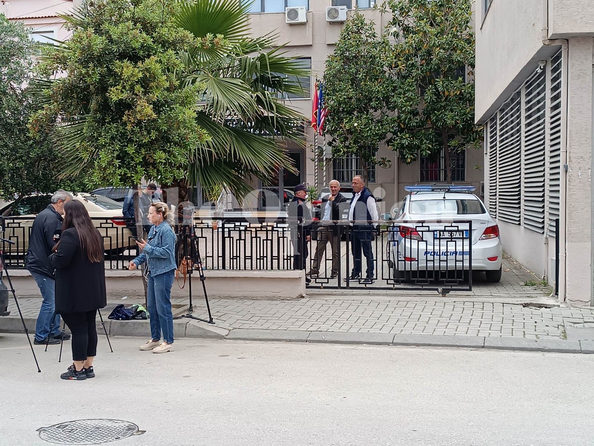 Υπό κράτηση για 10 μέρες ο Φρέντι Μπελέρη – Μεταφέρεται στα Τίρανα