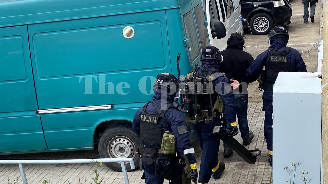 Θεσσαλονίκη: Τρομοκρατικό χτύπημα στο Μέγαρο Μουσικής – Εντυπωσιακές εικόνες στην άσκηση της ΕΚΑΜ (ΦΩΤΟ+VIDEO)