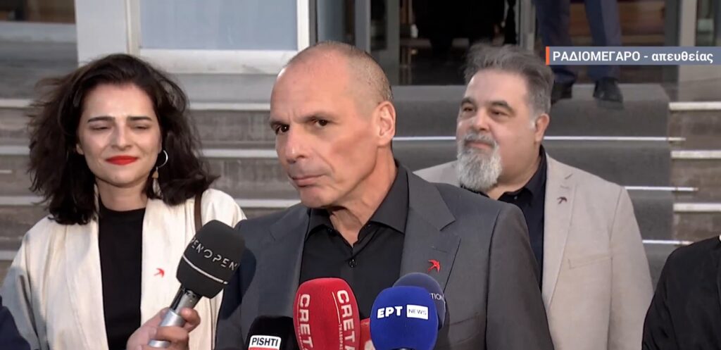 «Ξεκινήσαμε την ανασύνταξη των δυνάμεών μας»: Η επιστολή Βαρουφάκη προς την Πολιτική Γραμματεία του ΜέΡΑ25