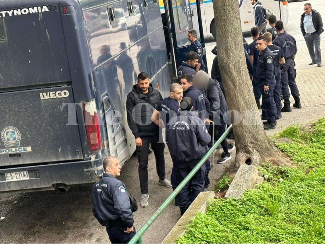 Θεσσαλονίκη: Απολογούνται οι 10 του καρτέλ ναρκωτικών (ΦΩΤΟ+VIDEO)