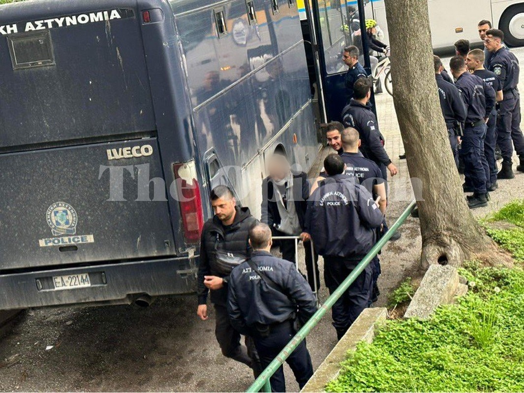 Θεσσαλονίκη: Απολογούνται οι 10 του καρτέλ ναρκωτικών (ΦΩΤΟ+VIDEO)