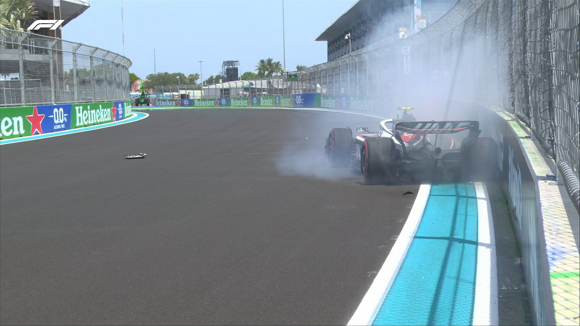 Ελεύθερα δοκιμαστικά 1: 1-2 για την Mercedes (ΦΩΤΟ)