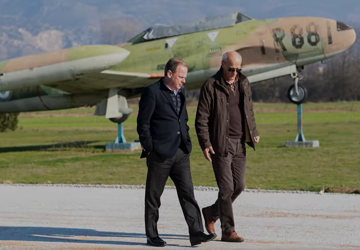 Καραμανλής,