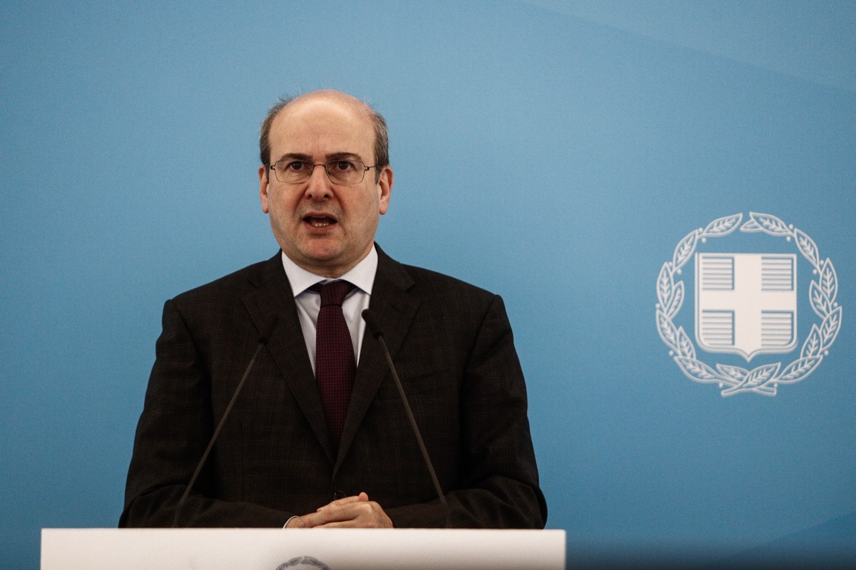 Κ. Χατζηδάκης: «Η κυβέρνηση τιμά την Εργατική Πρωτομαγιά με το έργο της»