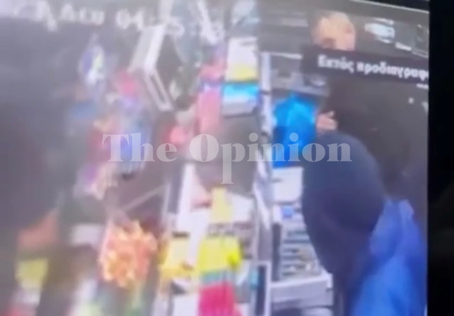 Βίντεο ντοκουμέντο: Υπάλληλος ακινητοποίησε ένοπλο ληστή στη Θεσσαλονίκη (ΦΩΤΟ)
