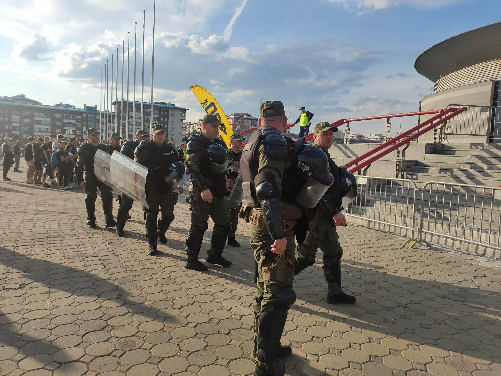 Μέχρι και ο στρατός στους δρόμους της Σερβίας για το Παρτιζάν – Ρεάλ Μαδρίτης (video)