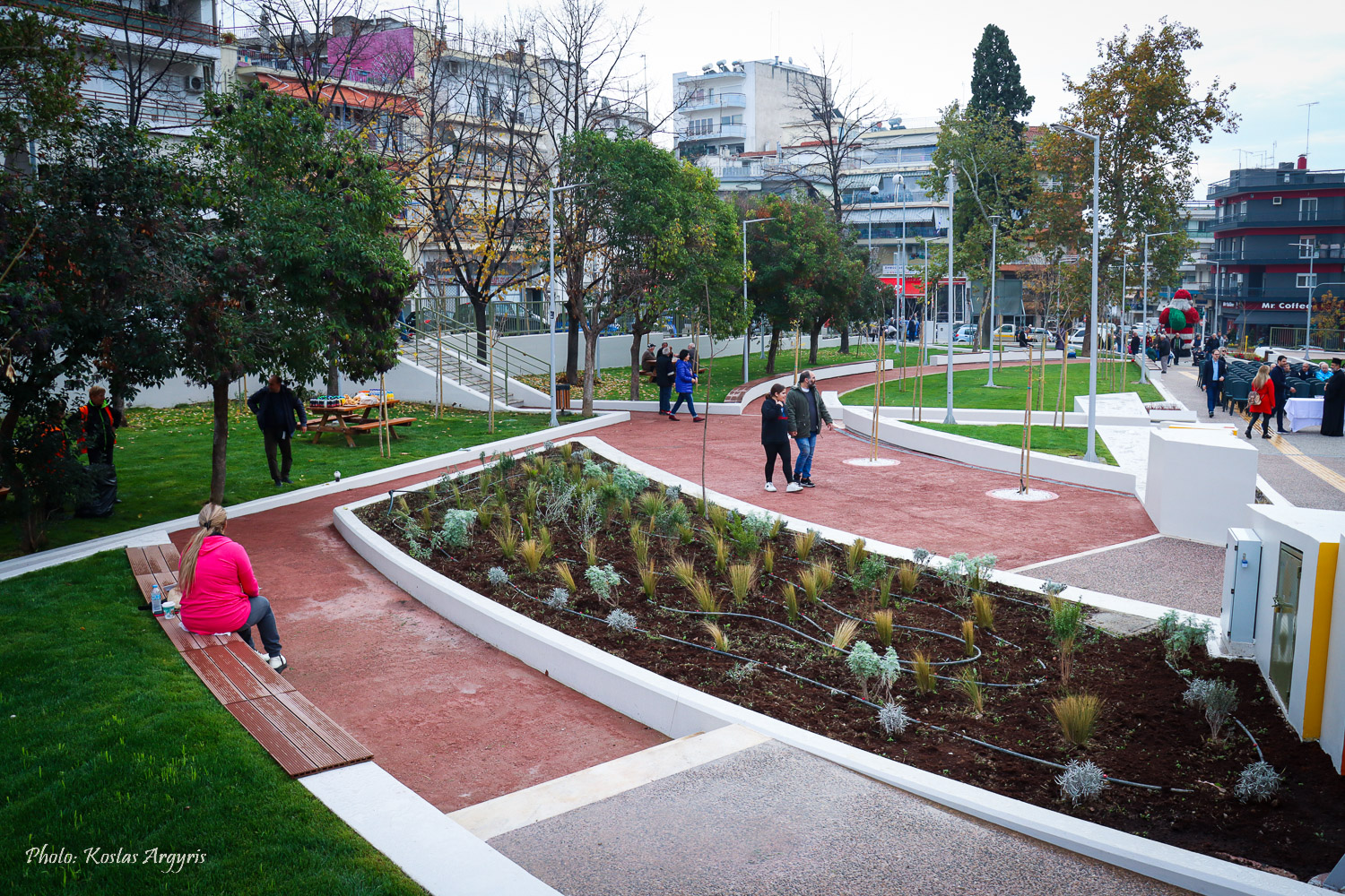 Αναβάλλεται το σημερινό βραδινό πάρτι στα Ρουμανικά