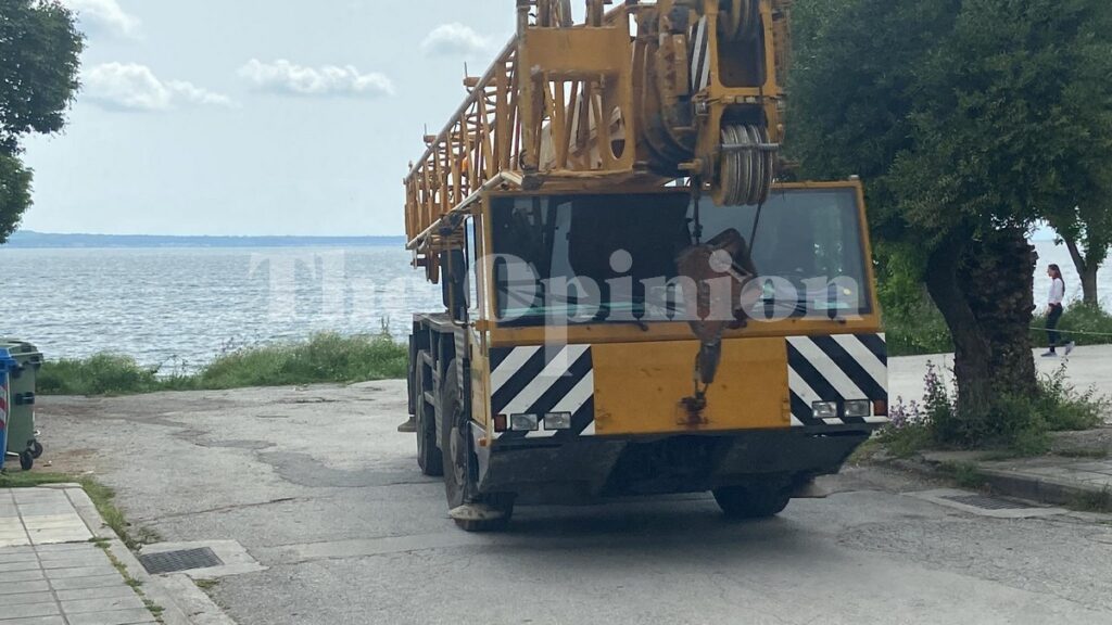 Συναγερμός στην Κρήνη για όχημα που «βούτηξε» στο Θερμαϊκό (ΦΩΤΟ+VIDEO)