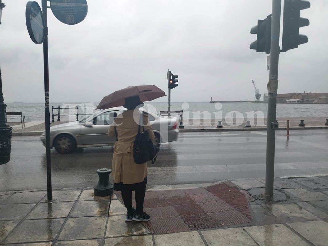 Με βροχές και καταιγίδες στην κάλπη