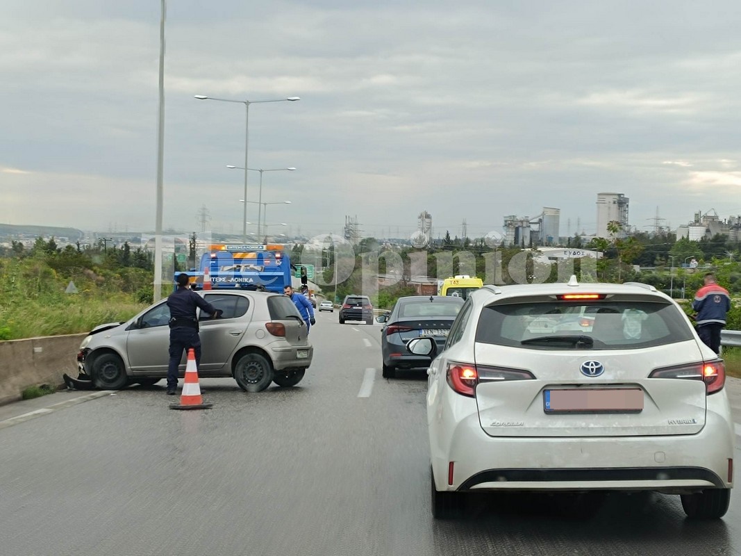 Θεσσαλονίκη: Καραμπόλα στην Περιφερειακή προς δυτικά