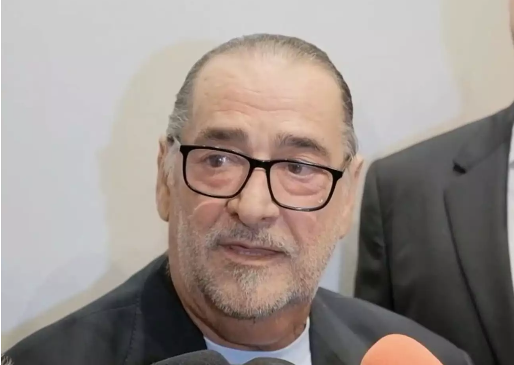 Βασίλης Καρράς: Επιστρέφω στη δισκογραφία, και γενικά στη ζωή (ΒΙΝΤΕΟ)