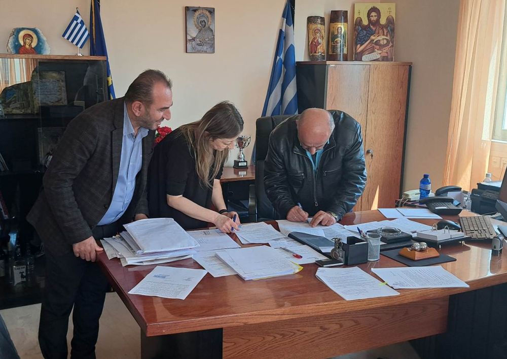 Θεσσαλονίκη: Έπεσαν οι υπογραφές για τις εργασίες στη γέφυρα της Ασσήρου (ΦΩΤΟ)