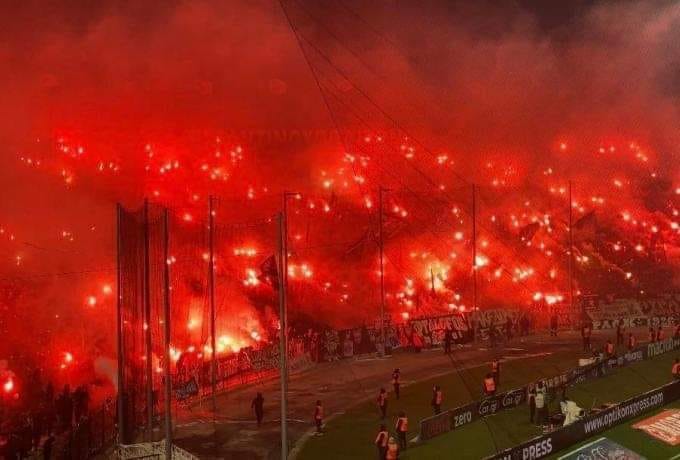 Γερμανική αποθέωση για Τούμπα: «Οι καπνοί της πυρκαγιάς στον Καναδά είναι σαν ένα… ματς του ΠΑΟΚ»