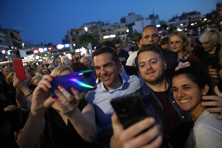 Α. Τσίπρας: “Έχουμε ως στόχο να προστατεύσουμε τη μεσαία τάξη, τη δημόσια παιδεία και υγεία”