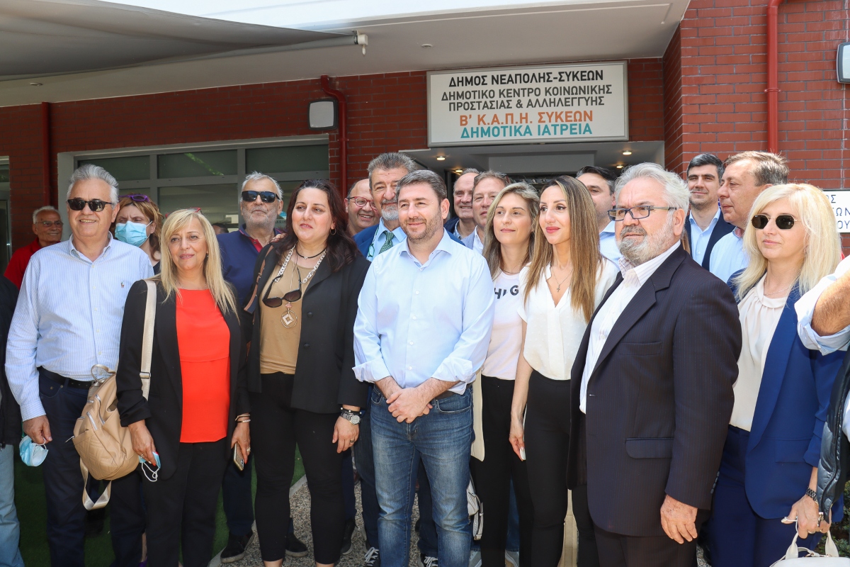 Στο κοινωνικό κράτος επικεντρώθηκε η συνάντηση Ανδρουλάκη -Δανιηλίδη