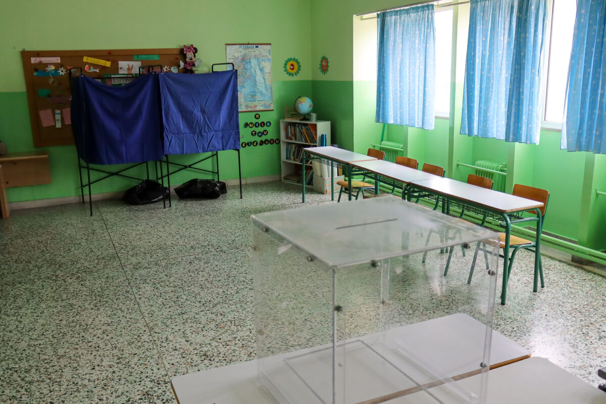 Νέα δημοσκόπηση:  Τα ποσοστά των κομμάτων – Ποιοι μένουν εκτός Βουλής (VIDEO)