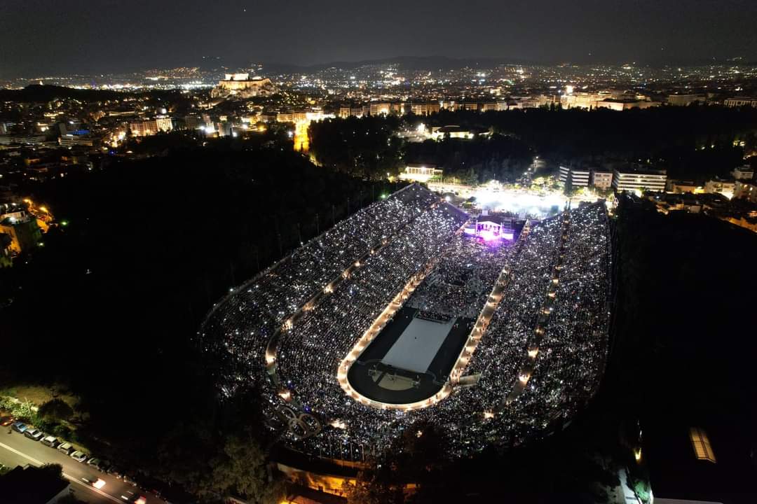 Απίστευτη λαοθάλασσα στο Καλλιμάρμαρο για τον Βασίλη Παπακωνσταντίνου (ΦΩΤΟ+VIDEO)