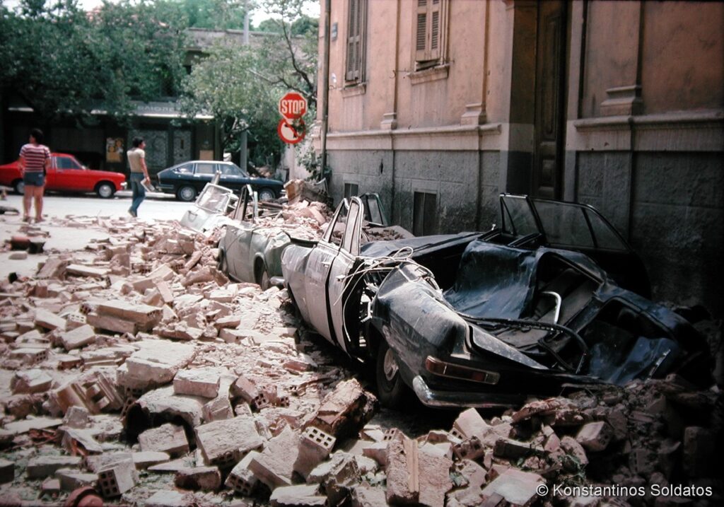 Σεισμός 1978: Συγκλονιστικές φωτογραφίες από την «πληγωμένη» Θεσσαλονίκη