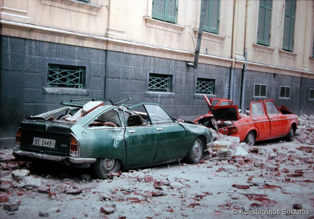 Σεισμός 1978: Συγκλονιστικές φωτογραφίες από την «πληγωμένη» Θεσσαλονίκη