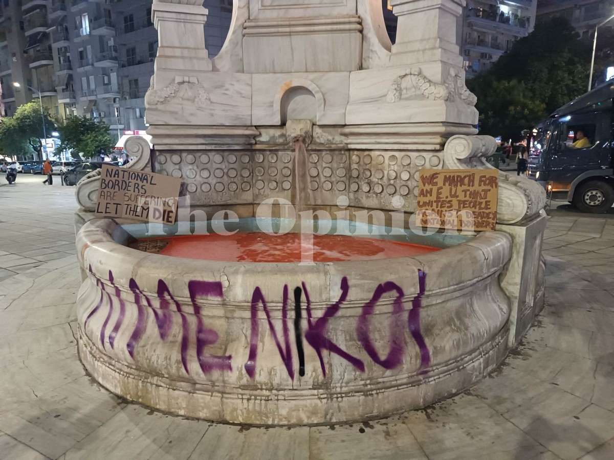 Τραγωδία στη Πύλο: Το σιντριβάνι στην Καμάρα «βάφτηκε» κόκκινο (ΦΩΤΟ – VIDEO)