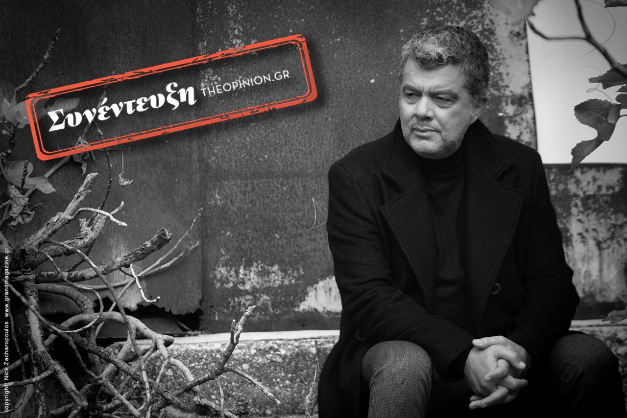 Σπύρος Μιχαλόπουλος στο TheOpinion: «Κλείνω σαράντα χρόνια σε αυτήν τη δουλειά, έχω καταλάβει ότι υπάρχει η ίδια φλόγα»