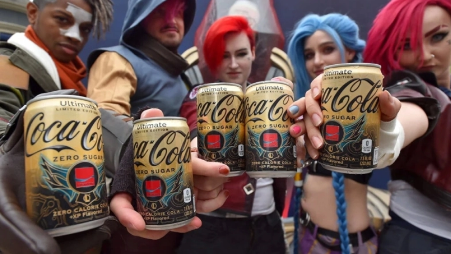 Riot Games και Coca-Cola συνεργάζονται για μία συλλεκτική έκδοση του αναψυκτικού