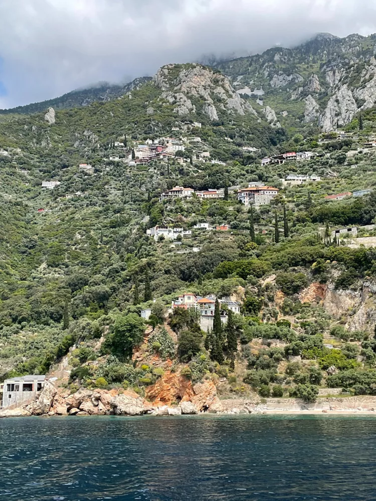 Άγιον Όρος: Το Euronews στο «Περιβόλι της Παναγιάς» (ΦΩΤΟ-VIDEO)