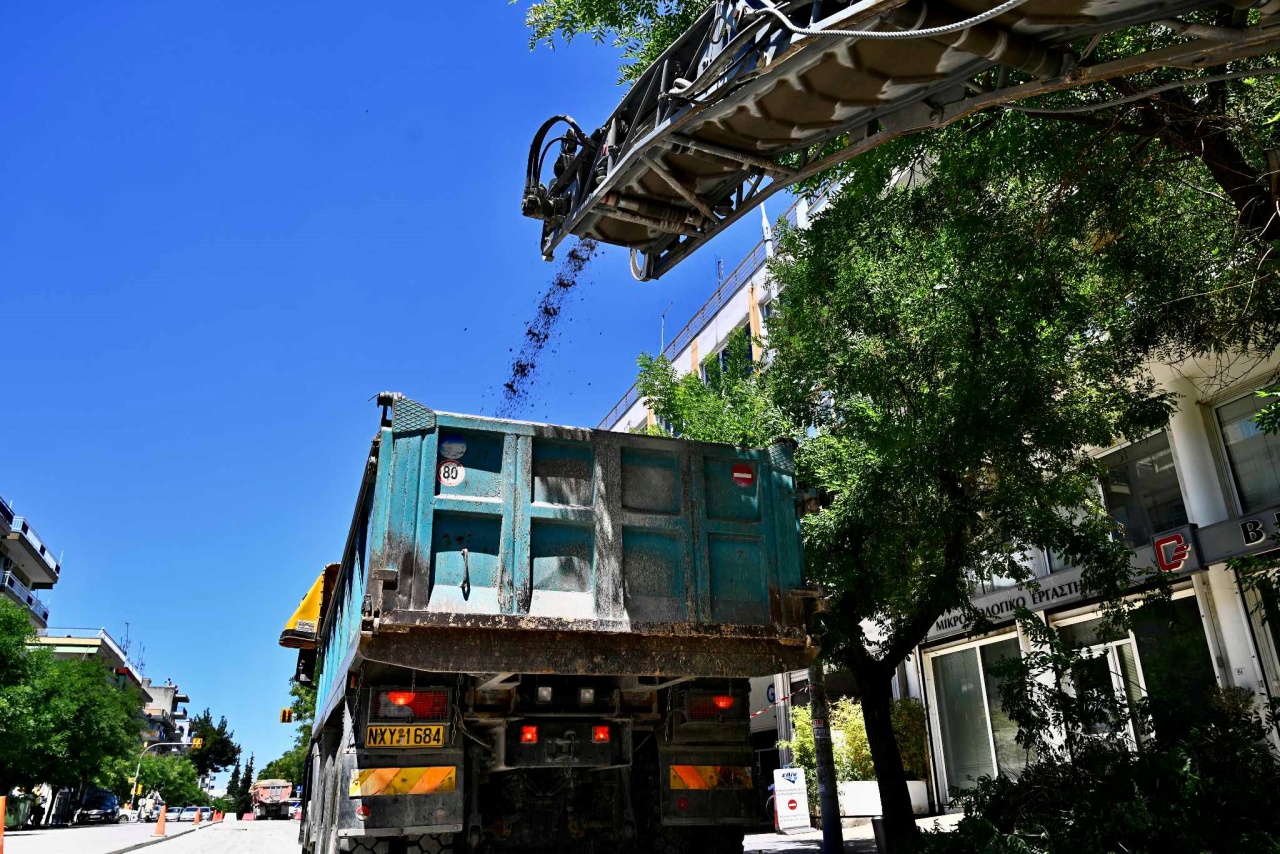 Θεσσαλονίκη: Αναβάλλονται τα έργα ασφαλτόστρωσης στη Λαμπράκη λόγω καύσωνα