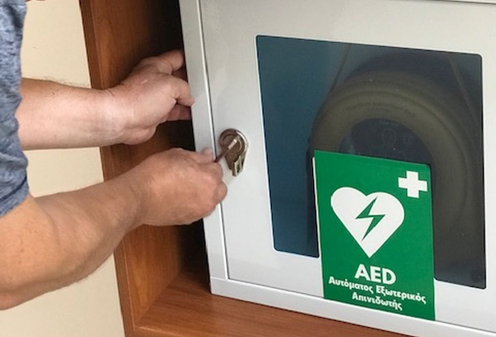 ΕΥΑΘ: Απινιδωτές σε εγκαταστάσεις της εταιρίας για παροχή βοήθειας (ΦΩΤΟ)