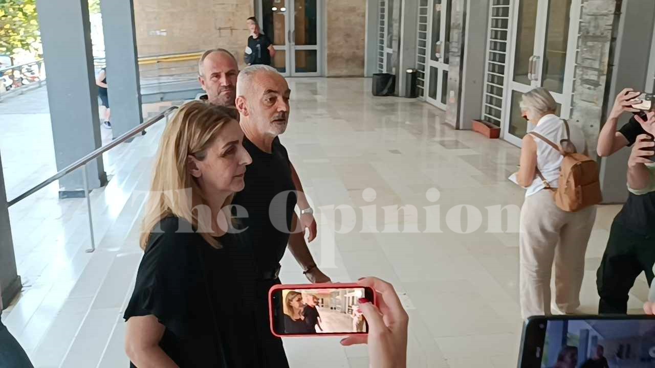 Στα δικαστήρια οι γονείς του Άλκη – Περιμένουν την απόφαση του δικαστηρίου (ΦΩΤΟ+VIDEO) 