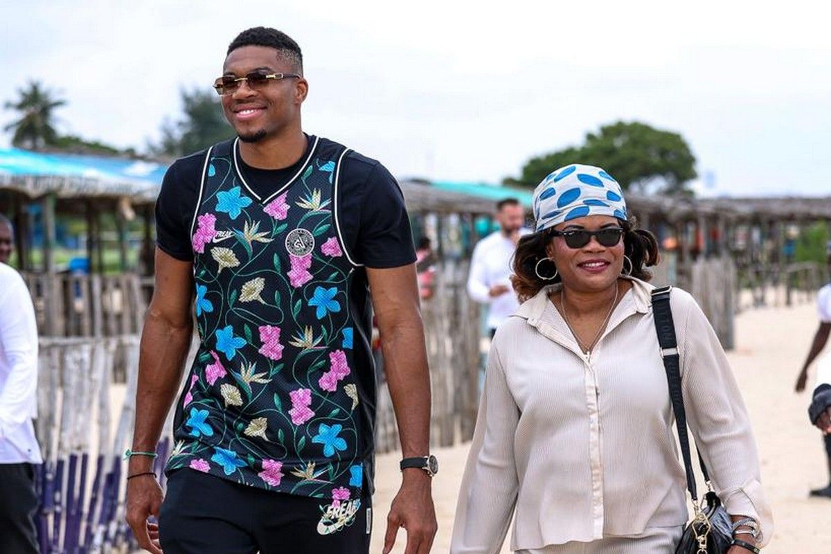 Γιάννης Αντετοκούνμπο: Πήγε για πρώτη φορά στην Νιγηρία με την μητέρα του