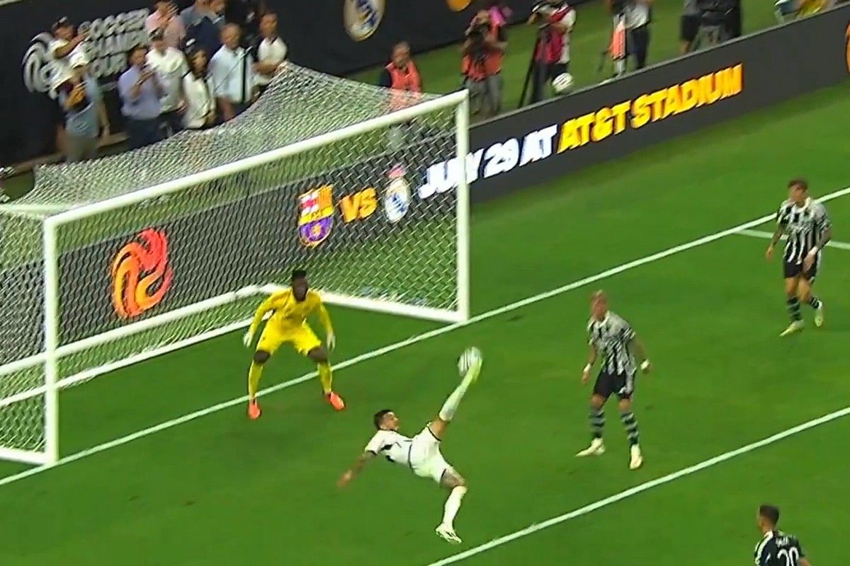 Χοσελού: Ο οπαδός που οδήγησε την ομάδα του στον τελικό του Champions League (ΦΩΤΟ)