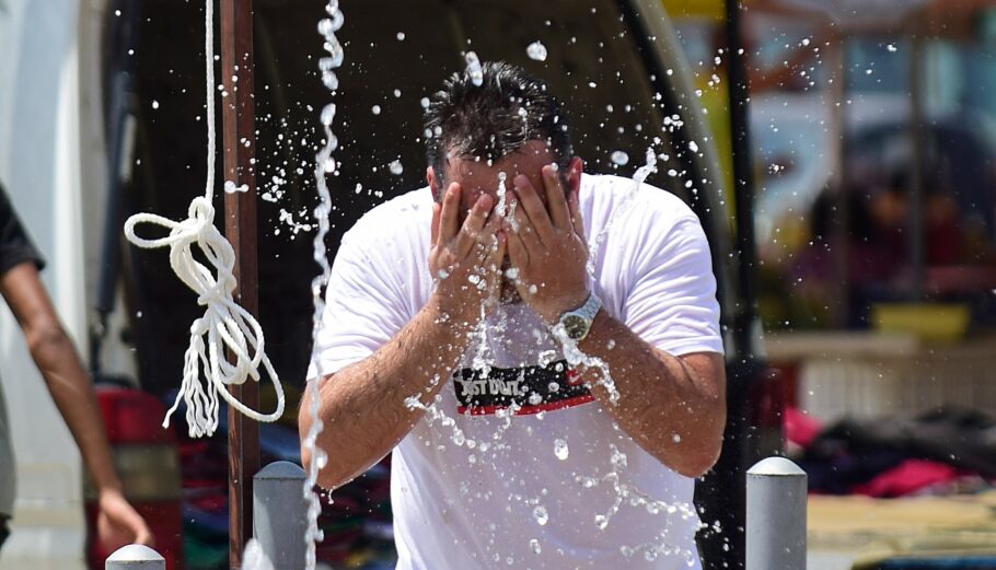 Καύσωνας: «Κάηκε» η Μεσόγειος για 15 μέρες – Το θερμόμετρο «έδειξε» 48,2