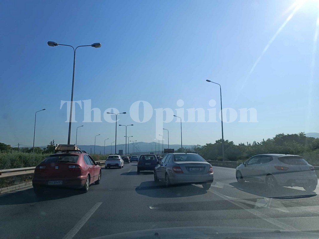 Θεσσαλονίκη: Στο «κόκκινο» ο Περιφερειακός – Ουρές χιλιομέτρων