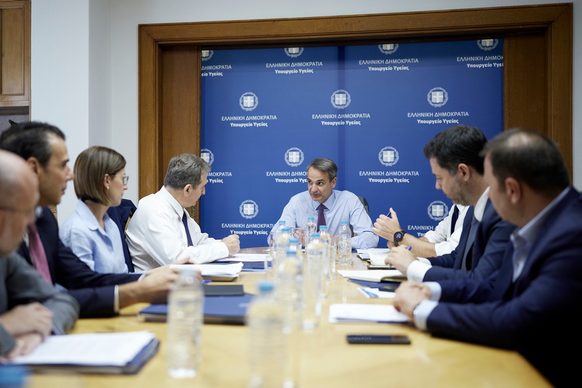 Μητσοτάκης: Εθνικό στοίχημα το ΕΣΥ – Με ΠΝΠ η πυροσβεστική και οι Ένοπλες Δυνάμεις στο ΕΚΑΒ