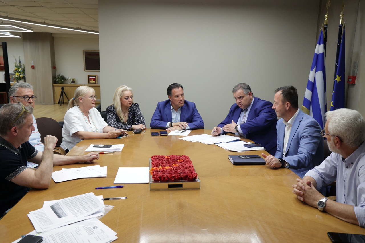 Γεωργιάδης για καύσωνα: Ασφαλείς εργαζόμενοι, αλλά και επιχειρήσεις χωρίς προβλήματα
