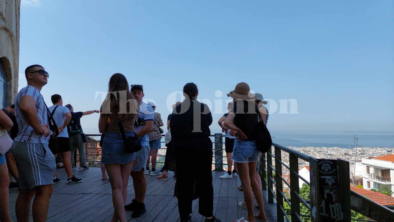 Τεράστια αύξηση των Τούρκων που επισκέφθηκαν την Ελλάδα το 2023