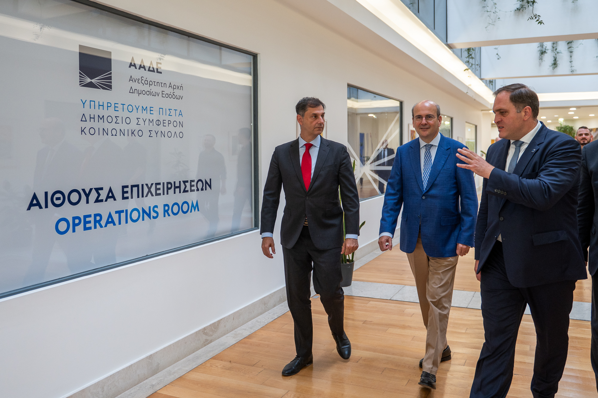 Χατζηδάκης: Το «αυτοκίνητο» της κυβέρνησης δεν έχει όπισθεν στο θέμα της φοροδιαφυγής