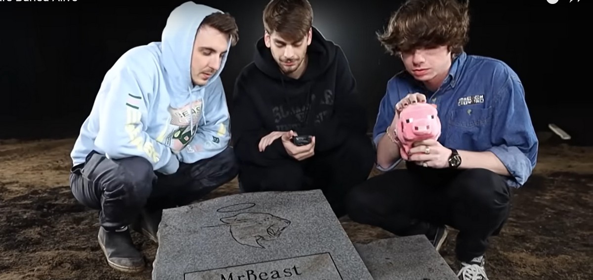 Youtuber κάνει ριψοκίνδυνα challenge και σπάει ρεκόρ – Θάφτηκε κάτω από τη γη για δυο ημέρες (VIDEO)