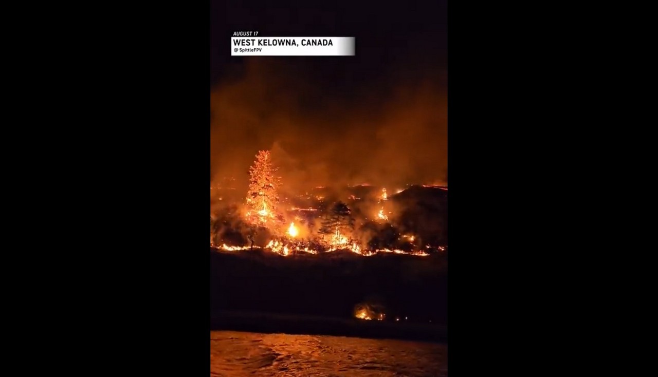 Καναδάς: Χιλιάδες άνθρωποι εγκαταλείπουν τα σπίτια τους λόγω της φωτιάς (VIDEO)