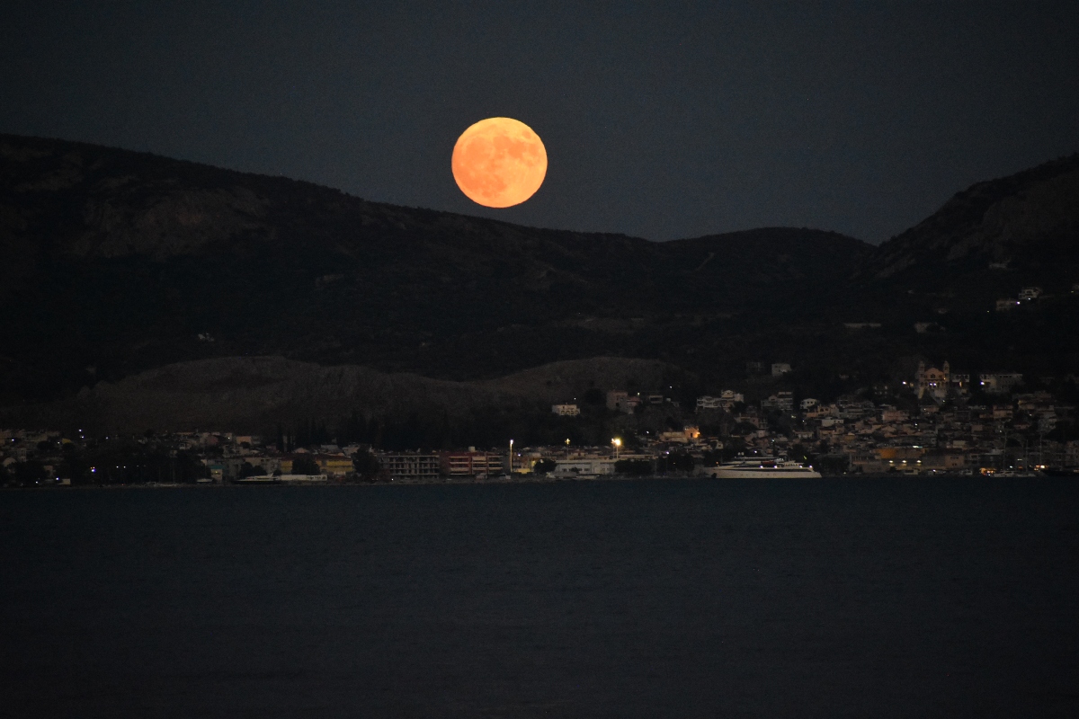 Εκδηλώσεις απόψε σε αρχαιολογικούς χώρους και μουσεία για την Πανσέληνο του Αυγούστου