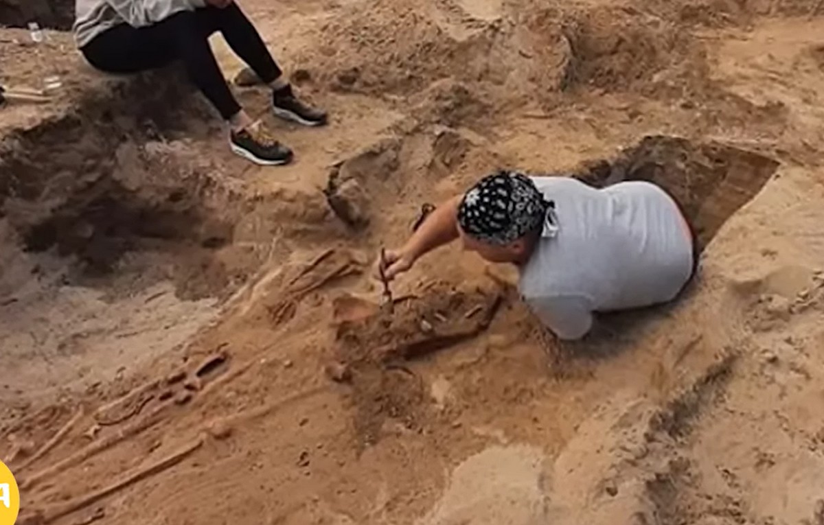 Πολωνία: Αρχαιολόγοι ανακάλυψαν παιδί «βαμπίρ» του 17ου αιώνα – Ήταν δεμένο με λουκέτο (VIDEO)