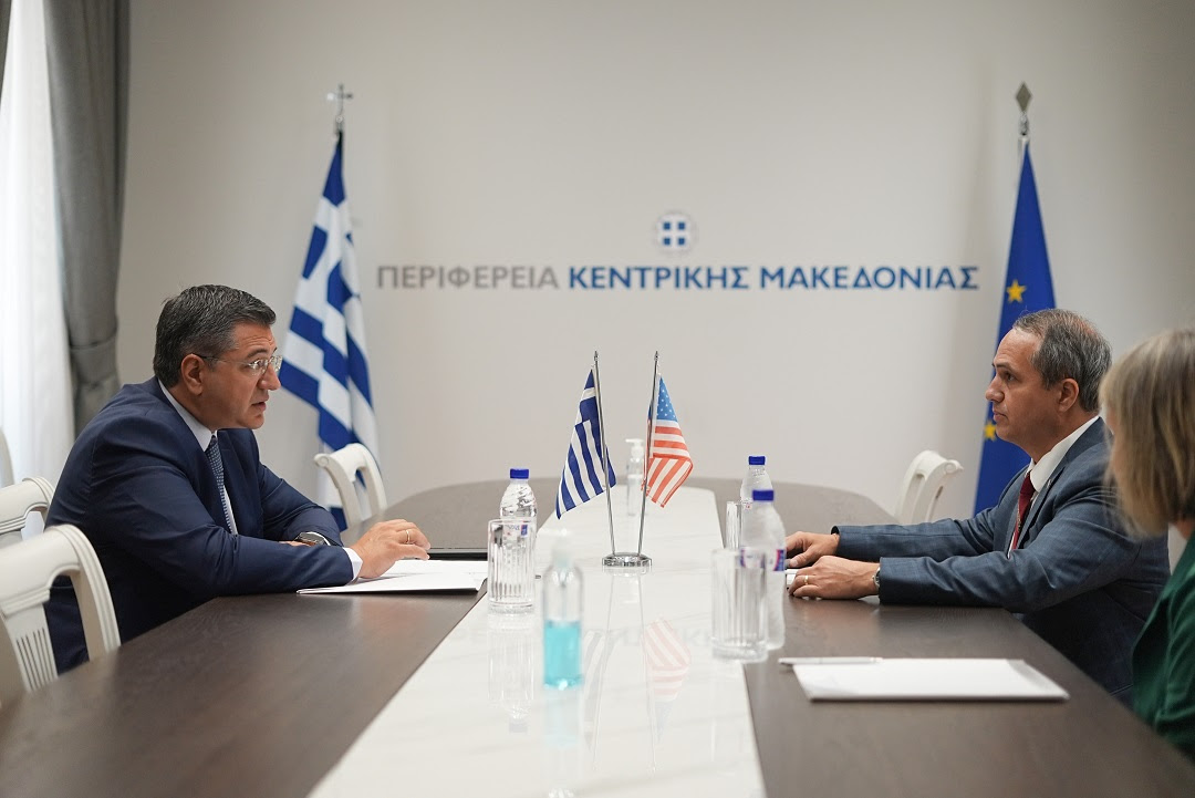 Συνάντηση Τζιτζικώστα με τον νέο Γενικό Πρόξενο των ΗΠΑ – Τί συζητήθηκε