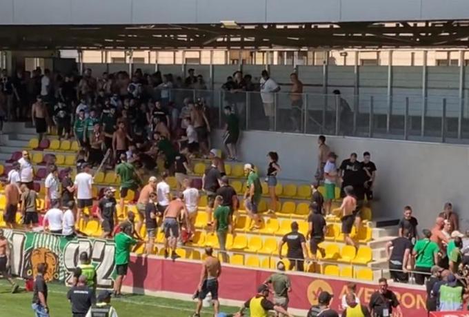 Χαμός σε αγώνα της Ligue 2