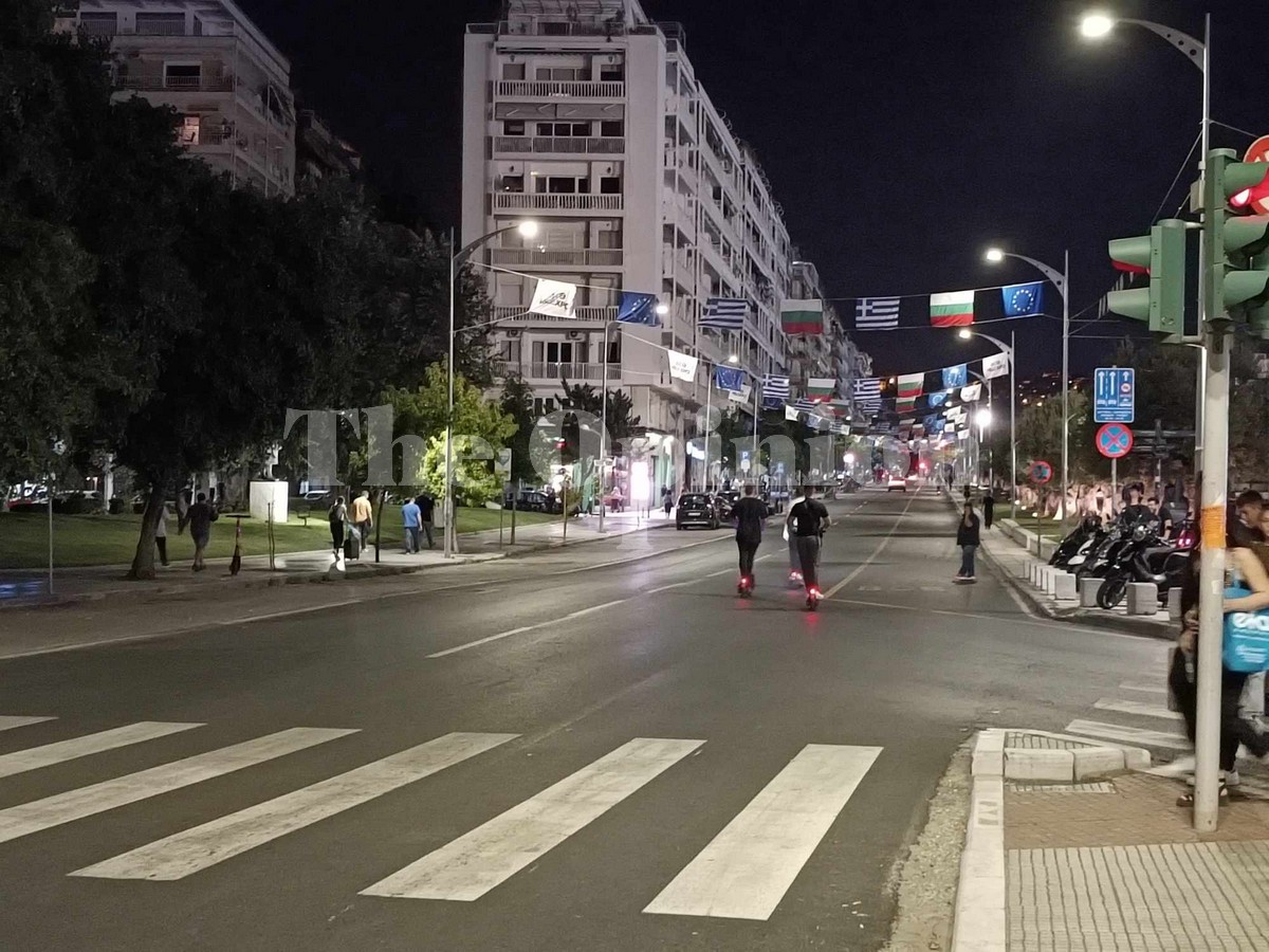 Απομακρύνονται τα κιγκλιδώματα από το κέντρο της Θεσσαλονίκης – Όλοι οι δρόμοι είναι ανοιχτοί (ΦΩΤΟ)